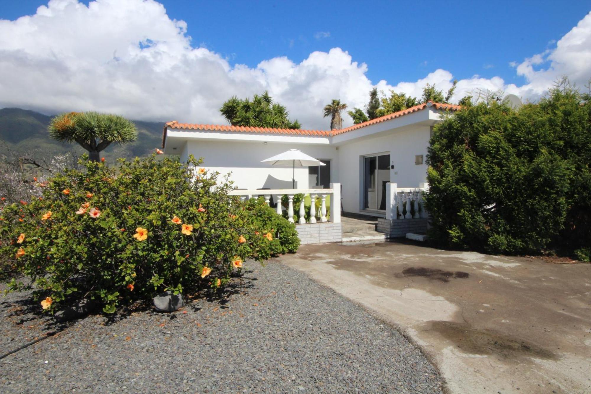 Los Guanches Bungalows El Paso Exterior photo