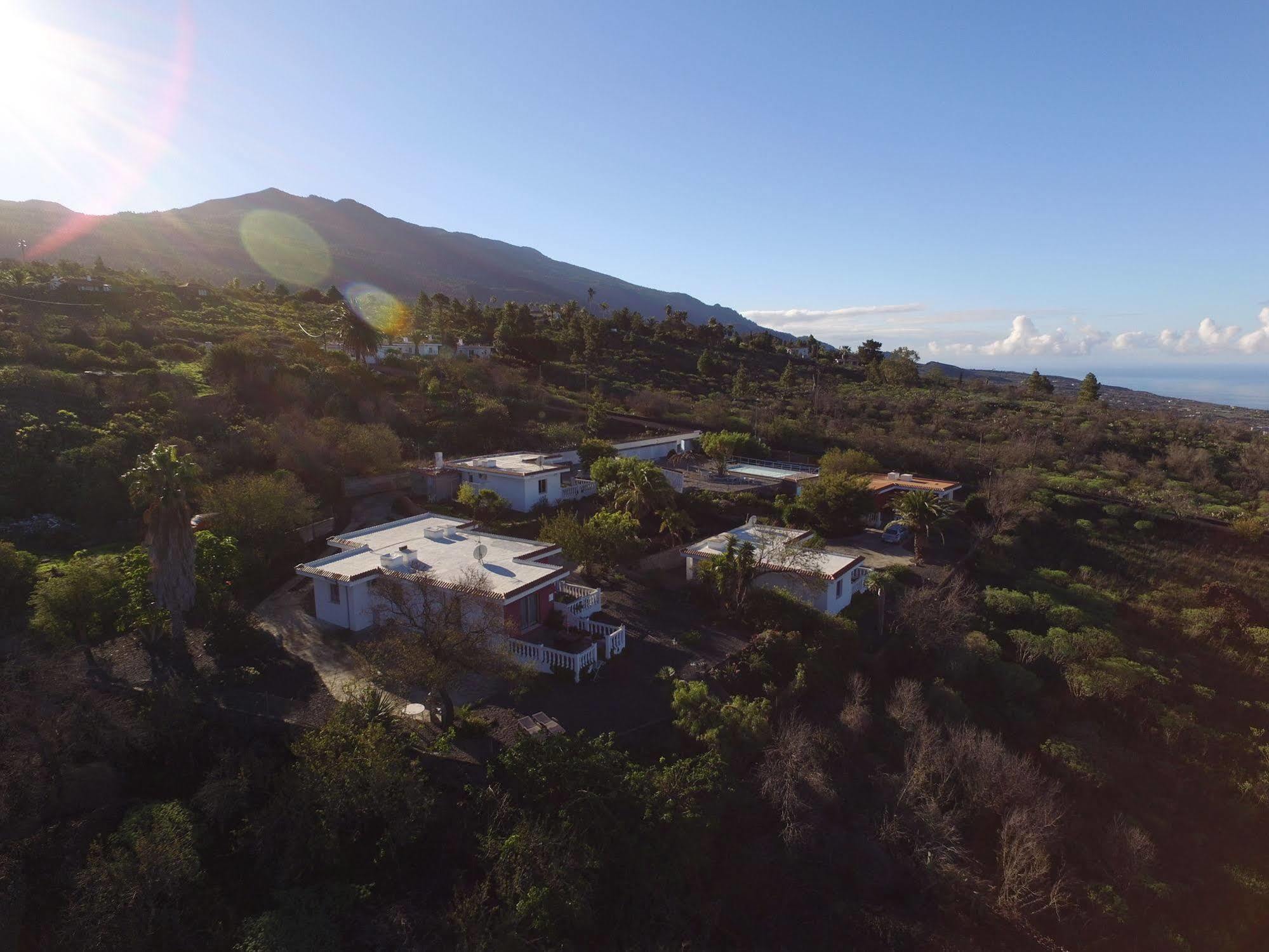 Los Guanches Bungalows El Paso Exterior photo